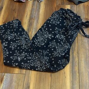 SO Black and White Floral Pants